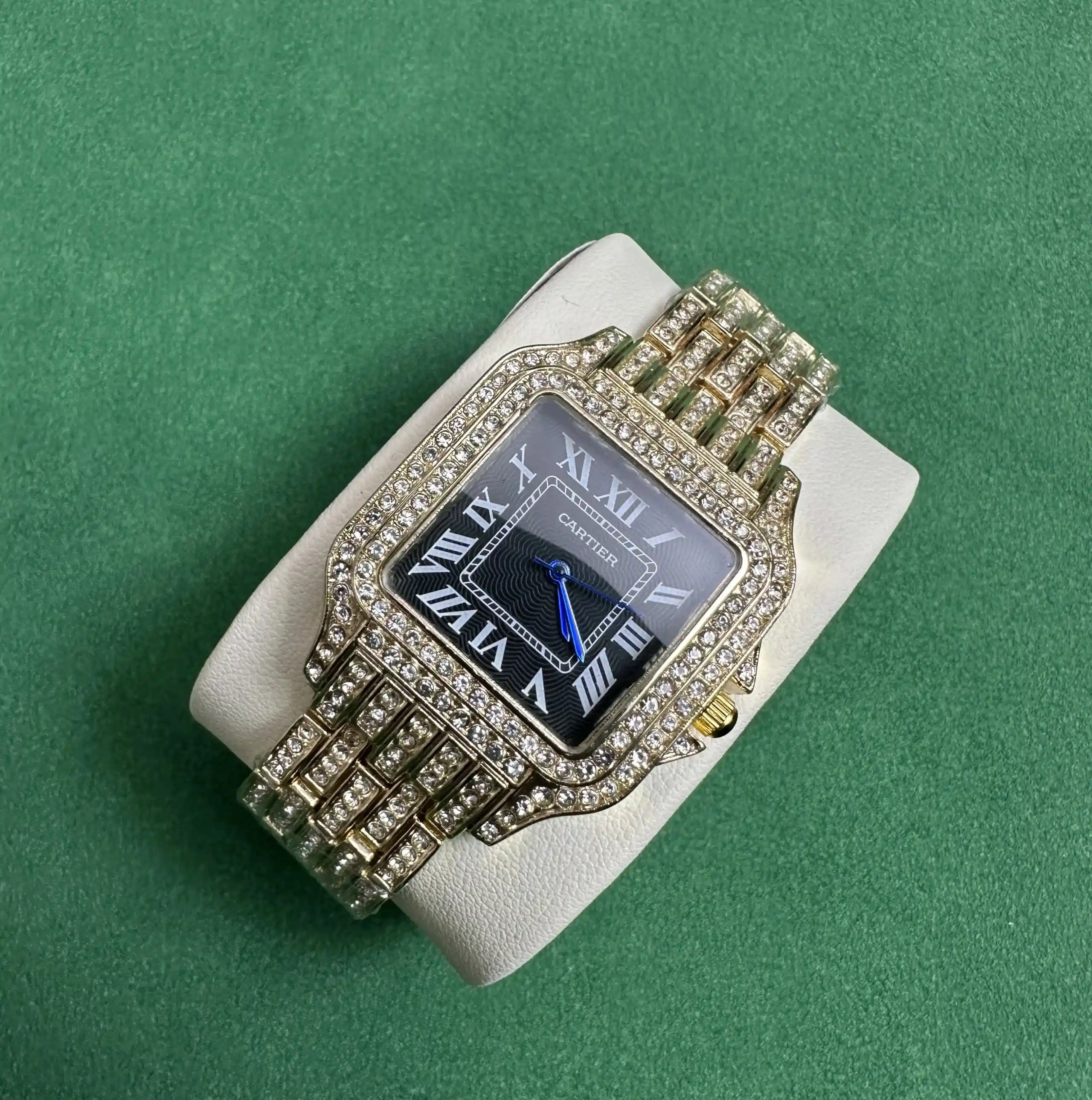 Rolex Submariner view 10