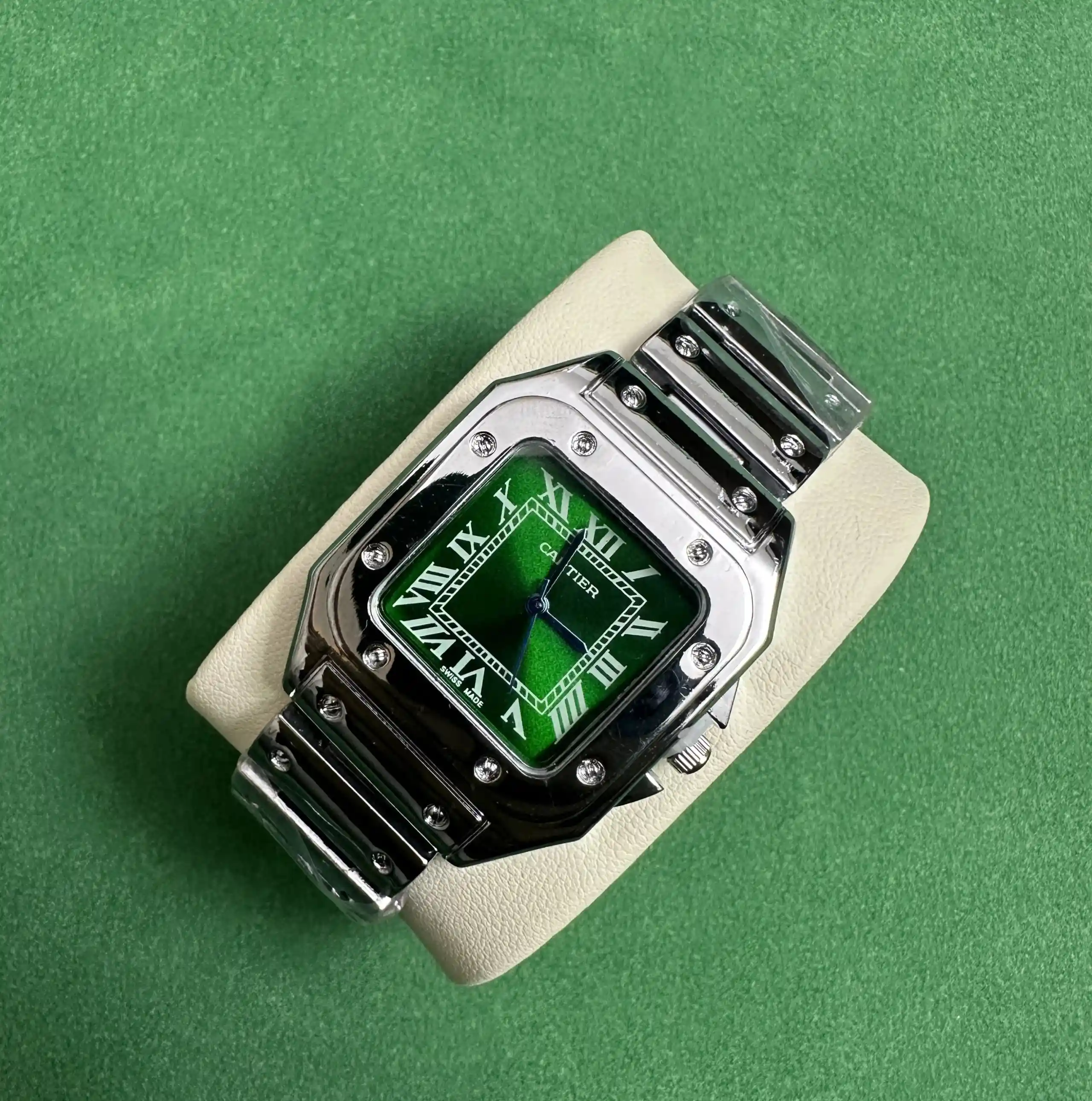 Rolex Submariner view 13