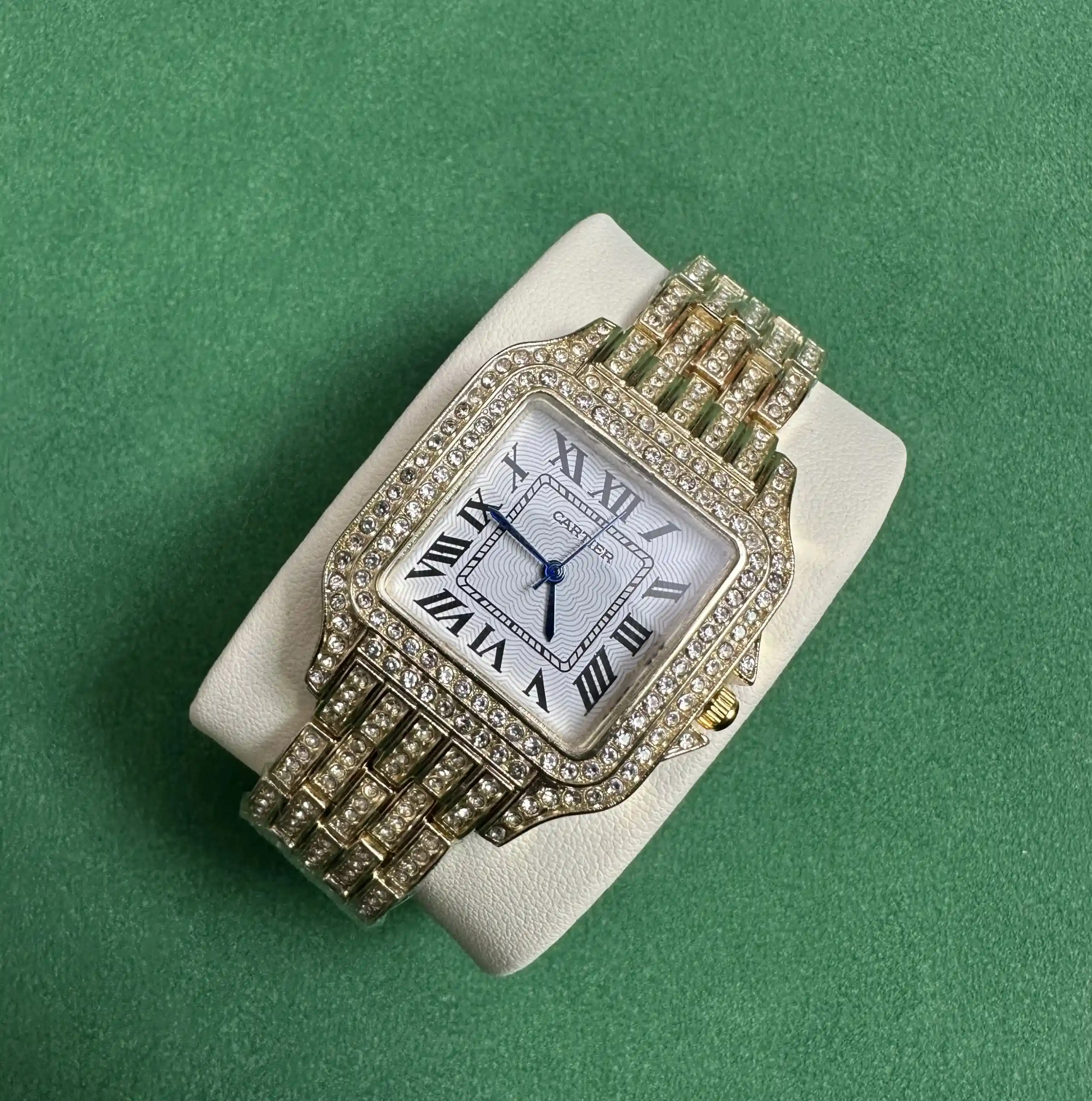 Rolex Submariner view 9