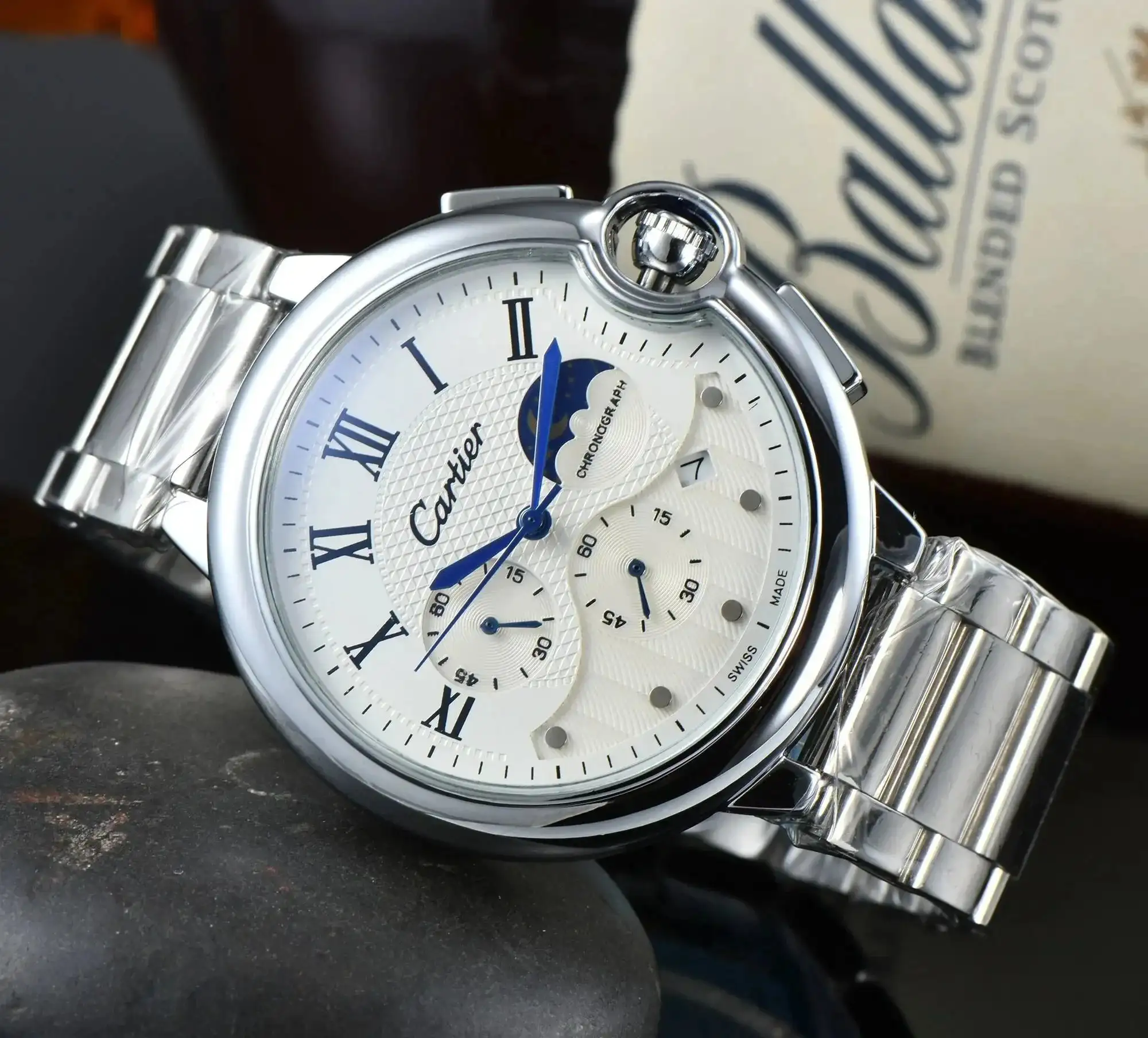 Cartier Watch view 4