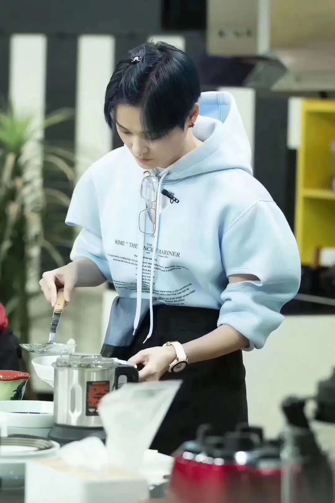 Gucci Watches [3 styles] view 2