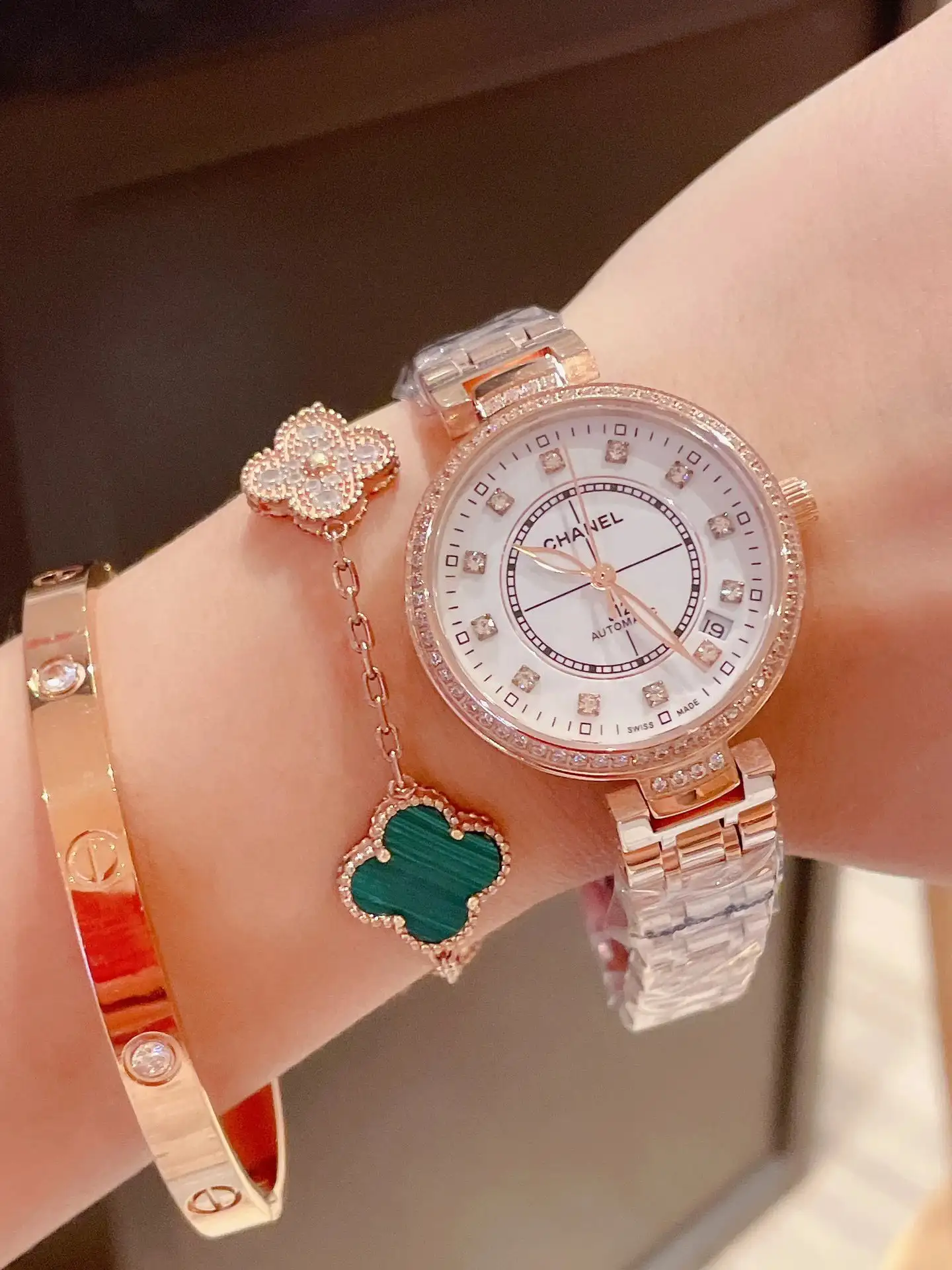 Chanel Watches view 8