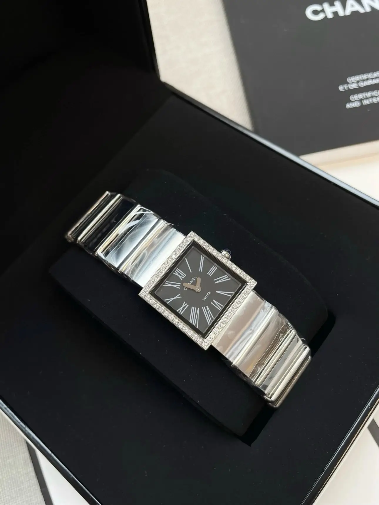 Chanel Watches view 3