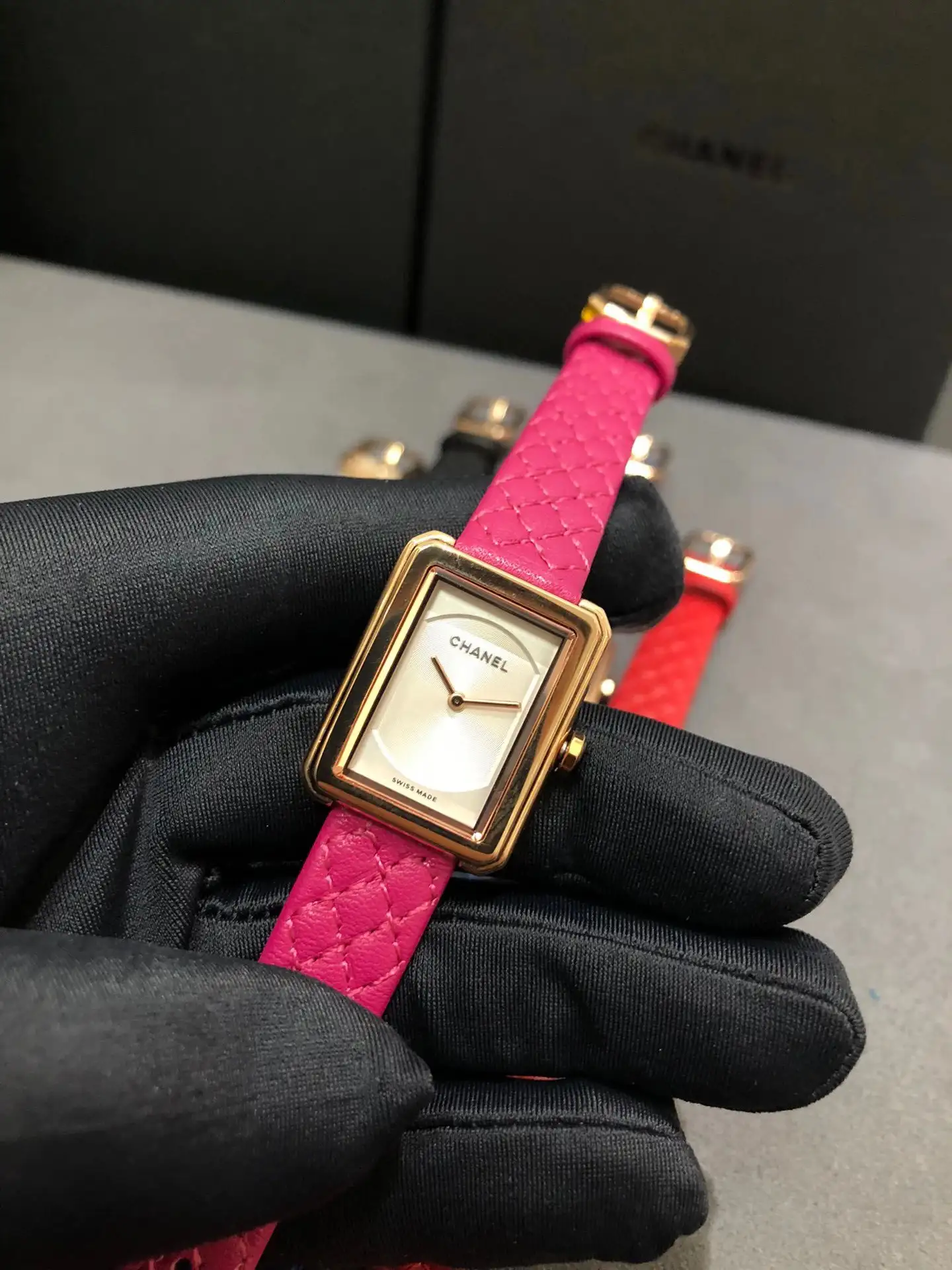 Chanel Watches view 11