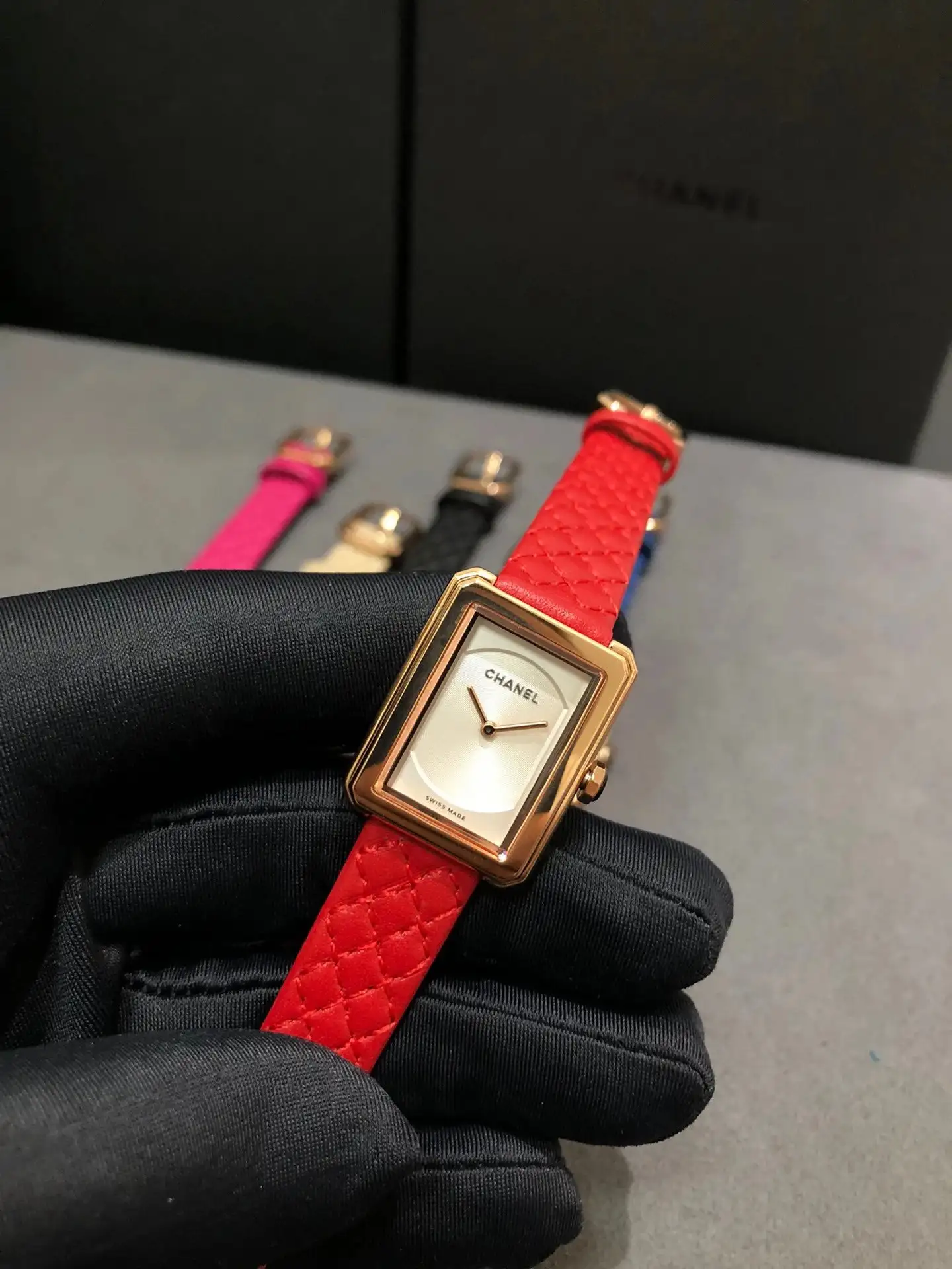 Chanel Watches view 12