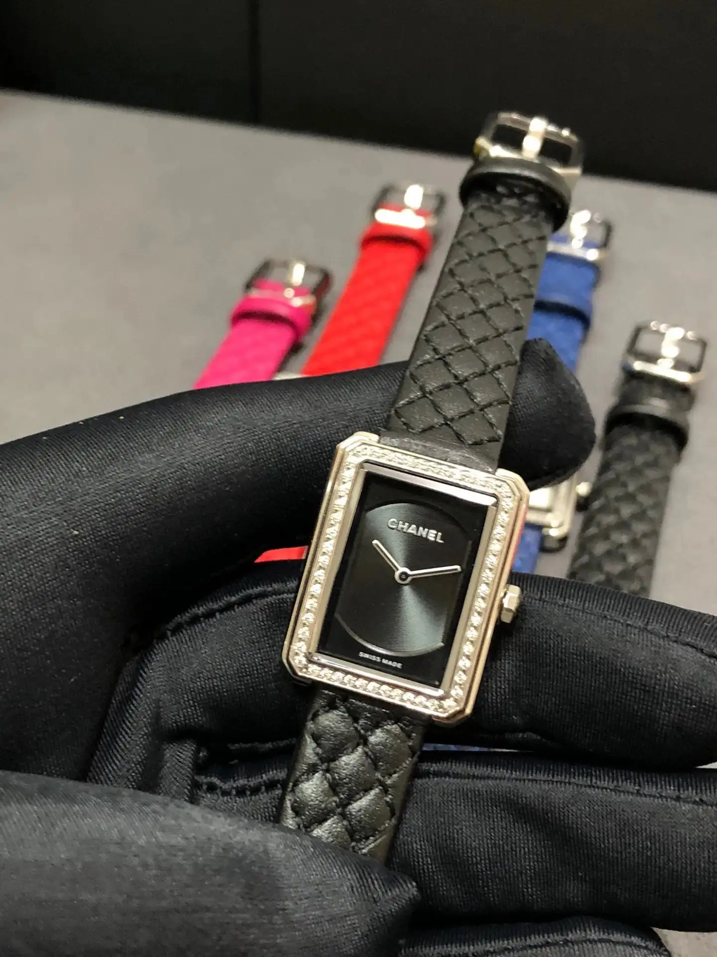 Chanel Watches view 3