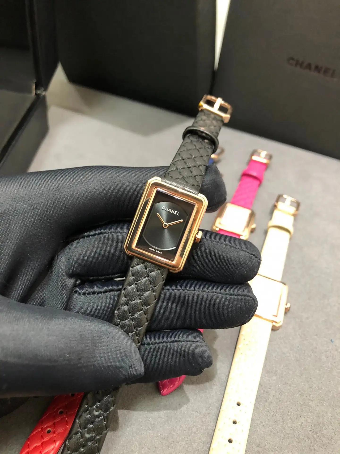 Chanel Watches view 9