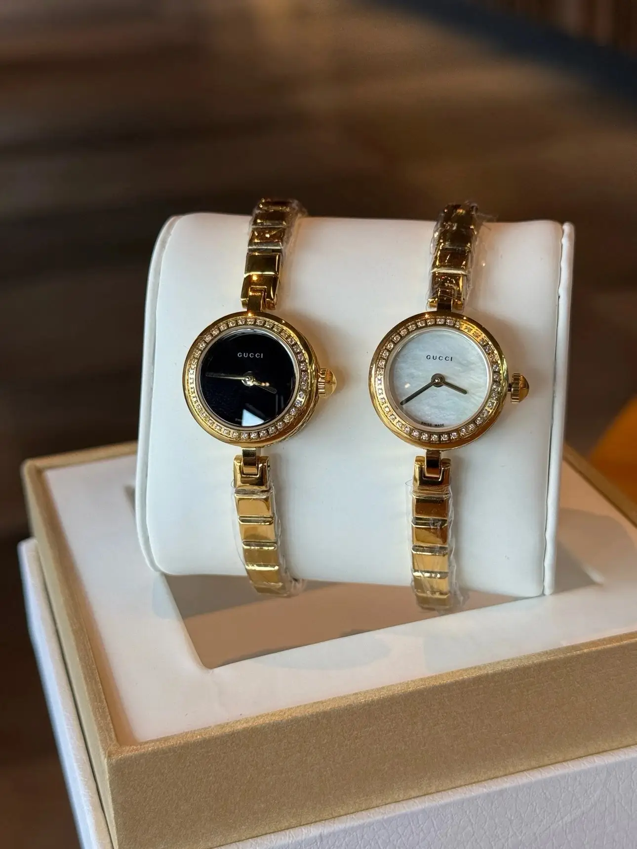 Gucci Watches [2 styles] view 2