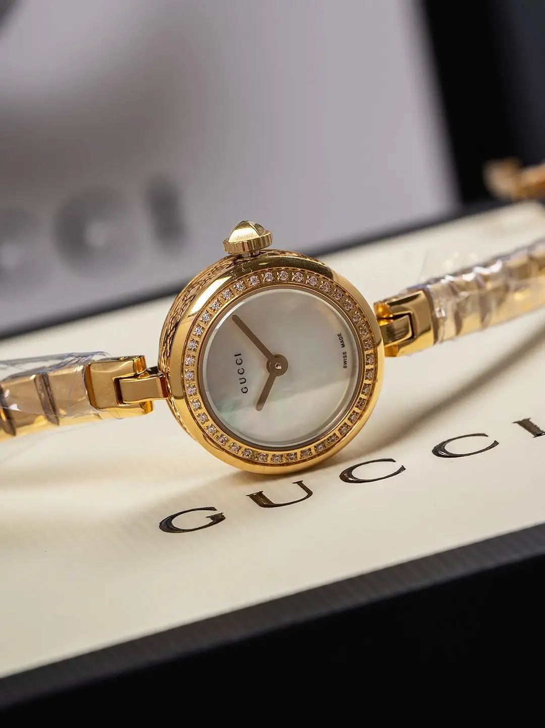 Gucci Watches [2 styles] view 6