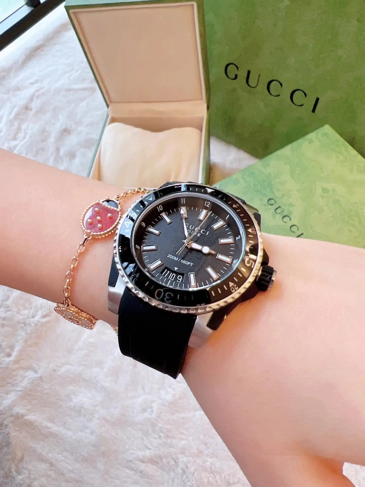 Gucci Watches [3 styles] view 10