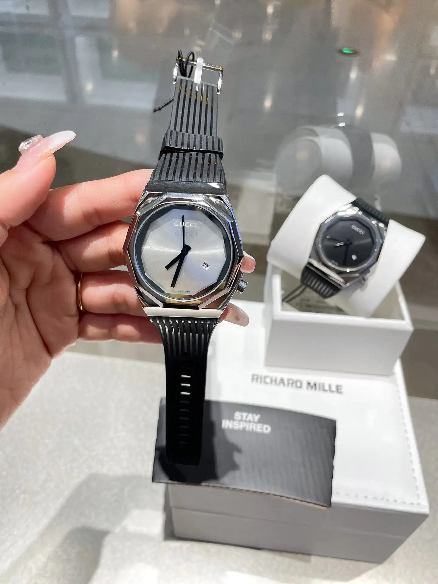 Gucci Watches [5 styles] view 8